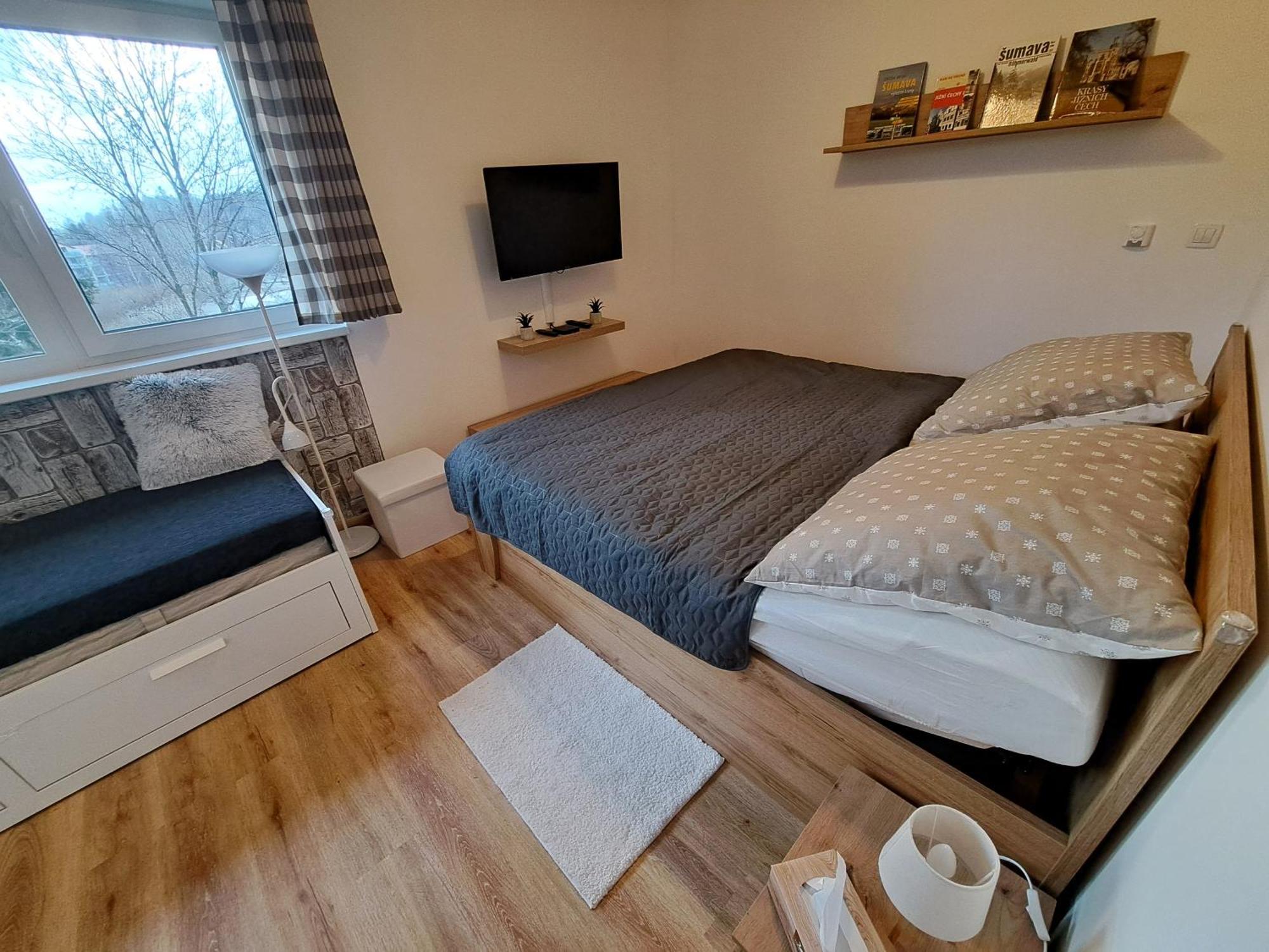 Apartmany - Male Lipno Černá v Pošumaví Стая снимка